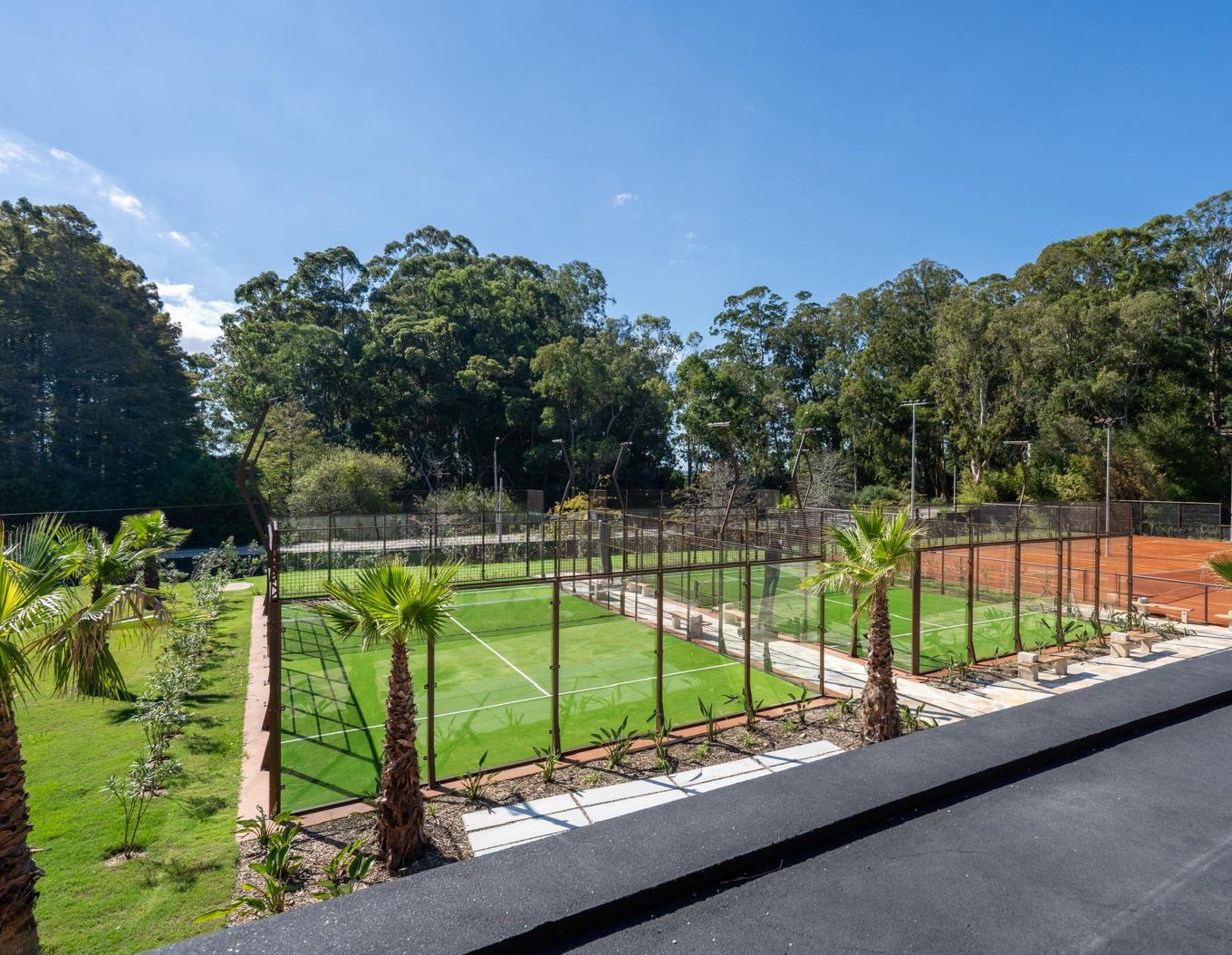 Barrio Privado Aura: El Nuevo Paradigma del Lujo Residencial en el Corazón del Golf - imagen 2